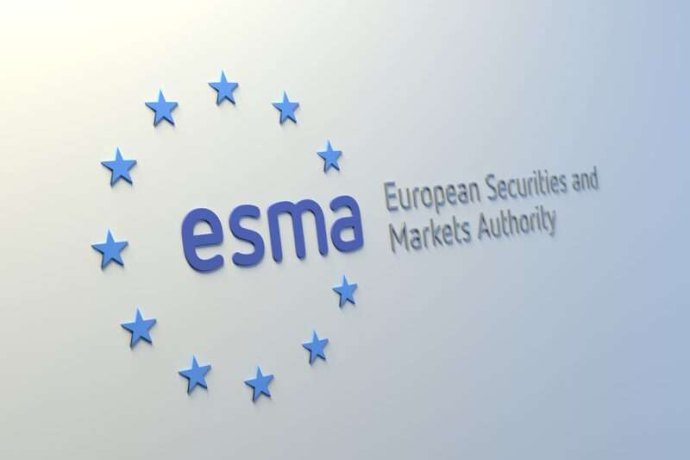 Как аферисты используют регулятора ESMA для развода